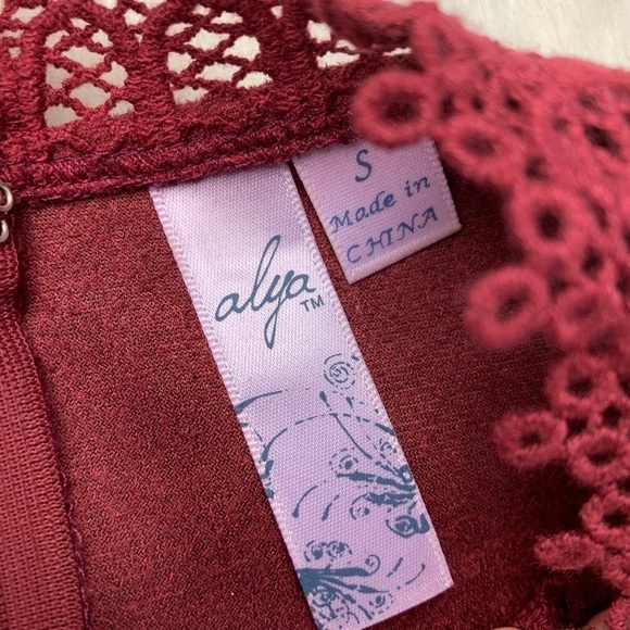 Francesca’s Burgundy Lace Peplum Tank Top - Picture 4 of 6